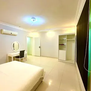 اوبين المخدومة Open Hotel